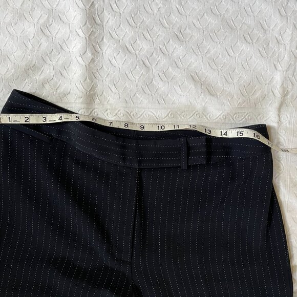 ANNE KLEIN 14 NAVY BLUE  Pinstripe 2-piece Jacket PANT SUIT - A Classic ! - Picture 10 of 13